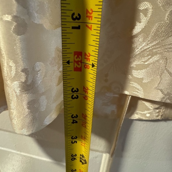 Vtg Victorias Secret Gold Label Cream Paisley Open Fit Robe One Size Kimono EUC - Picture 11 of 13